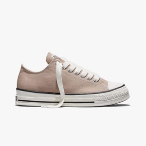Chuck Taylor Throwback