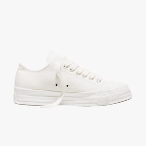 Chuck Taylor Throwback